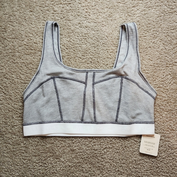 Fabletics Waffle Bra - Picture 2 of 5